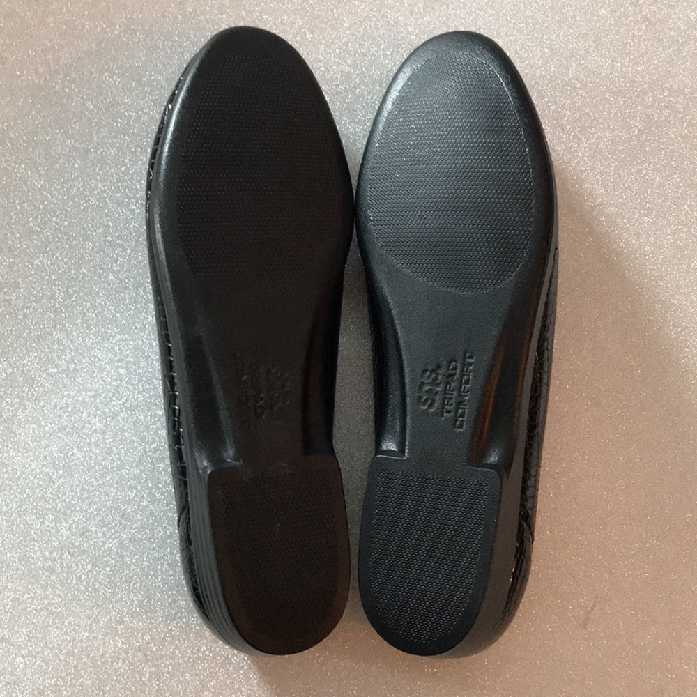 New Sas Simplify Slip On Loafer. Size 9 - image 8
